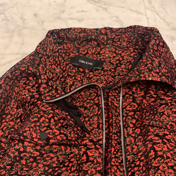 Zara embroidered red, green, black cheetah bomber jacket - Picture 2 of 4